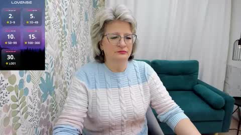 Snapshot of evelynblissful chatting on 01/14/26, 05:13 Evelyn online show from 01/14/26, 05:13