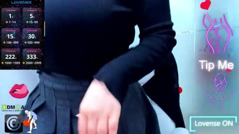 evelyne_rose online show from 03/18/26, 05:54