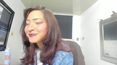 Evelyne online show from 09/29/25, 01:11