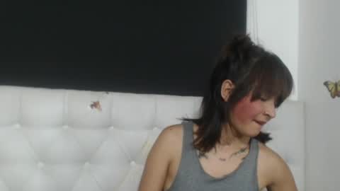 Evelyne online show from 04/09/26, 06:19