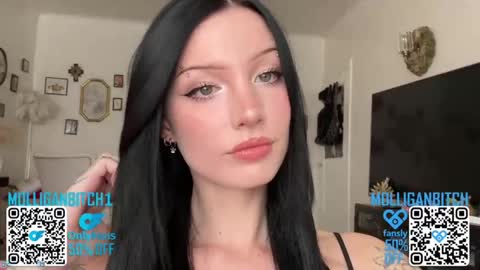 Snapshot of evelynforever chatting on 04/08/26, 09:15 Evelyn online show from 04/08/26, 09:15