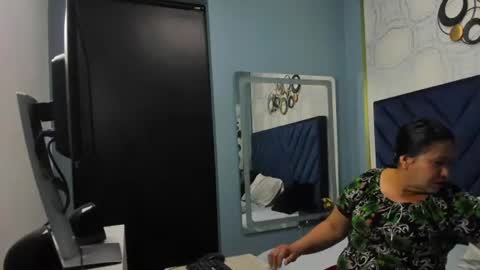 Snapshot of evelynrosi_ chatting on 07/09/26, 11:58 evelynrosi_ online show from 07/09/26, 11:58