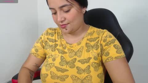 Snapshot of evemilk chatting on 12/06/24, 08:51 evelin 3 online show from 12/06/24, 08:51