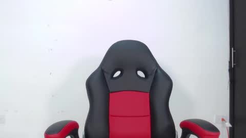 Snapshot of evemilk chatting on 02/02/25, 03:49 evelin 3 online show from 02/02/25, 03:49