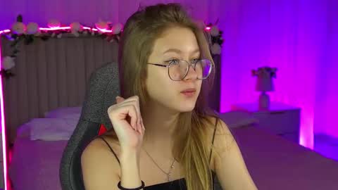 Eve online show from 11/04/25, 12:26