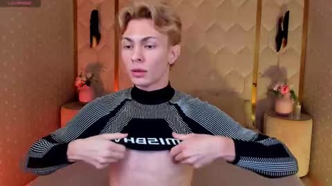 Snapshot of even_vrot chatting on 11/29/25, 08:01 Even online show from 11/29/25, 08:01