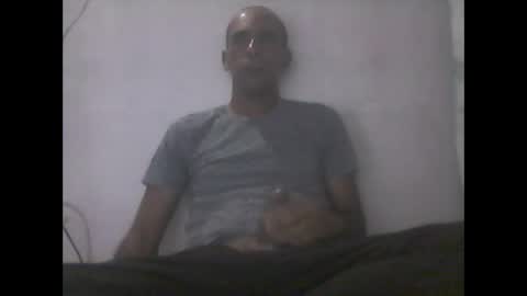 Snapshot of everaldosantos chatting on 12/12/24, 12:05 everaldosantos online show from 12/12/24, 12:05