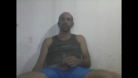 Snapshot of everaldosantos chatting on 01/13/25, 11:27 everaldosantos online show from 01/13/25, 11:27