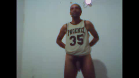 Snapshot of everaldosantos chatting on 03/26/26, 02:17 everaldosantos online show from 03/26/26, 02:17