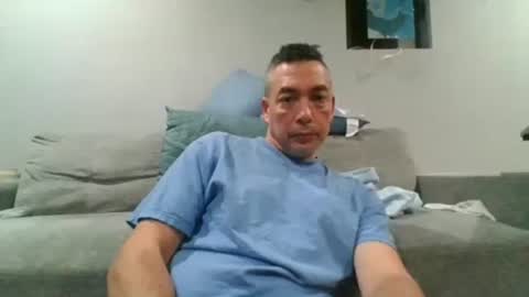 Snapshot of evergreenseoulmate chatting on 12/15/25, 02:54 SeoulMate online show from 12/15/25, 02:54