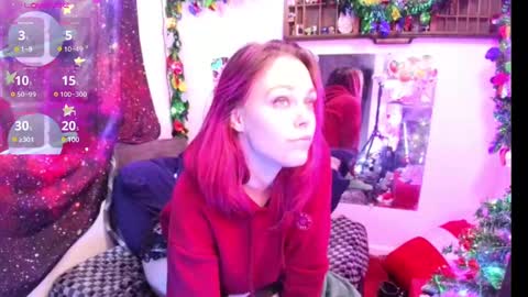 Snapshot of everlyester chatting on 12/14/24, 10:24 Evie online show from 12/14/24, 10:24