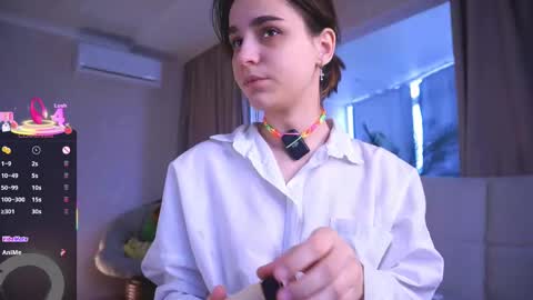 Snapshot of evervessi chatting on 09/21/25, 04:25 Anita online show from 09/21/25, 04:25