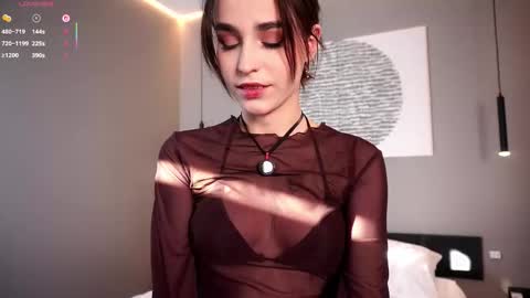 Snapshot of evervessi chatting on 10/22/25, 06:57 Anita online show from 10/22/25, 06:57