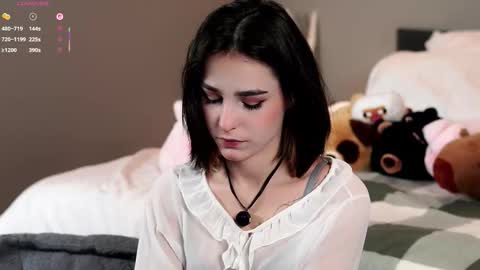 Snapshot of evervessi chatting on 10/29/25, 03:20 Anita online show from 10/29/25, 03:20