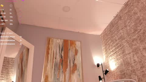 Snapshot of everyh chatting on 01/06/25, 09:32 Sophia online show from 01/06/25, 09:32