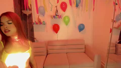 Snapshot of everyh chatting on 09/18/25, 08:22 Sophia online show from 09/18/25, 08:22