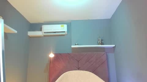 Snapshot of everyh chatting on 09/30/25, 07:41 Sophia online show from 09/30/25, 07:41