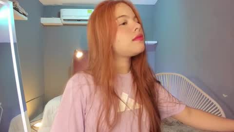 Snapshot of everyh chatting on 10/01/25, 07:42 Sophia online show from 10/01/25, 07:42