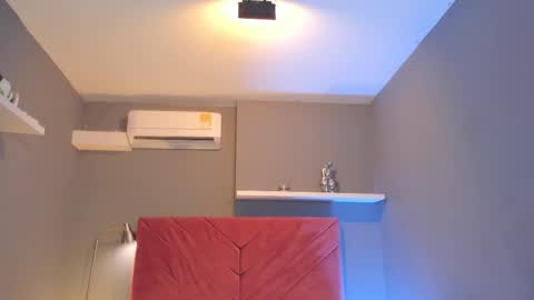 Sophia online show from 11/26/25, 07:48