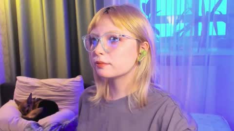 Snapshot of eves_eyes chatting on 11/27/25, 11:56 Forget me not eve on CB online show from 11/27/25, 11:56