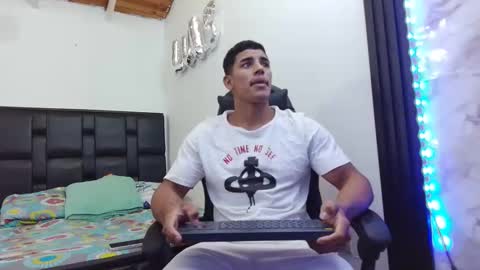 luis online show from 01/06/25, 01:19