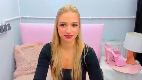 Snapshot of evettegold chatting on 10/21/25, 03:24 Eve online show from 10/21/25, 03:24