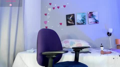 Snapshot of evha_galaw chatting on 04/01/26, 01:41 Evha Gala online show from 04/01/26, 01:41