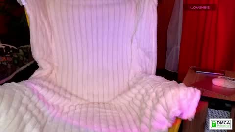 Snapshot of evi_brook chatting on 04/14/26, 04:35 evi_brook online show from 04/14/26, 04:35