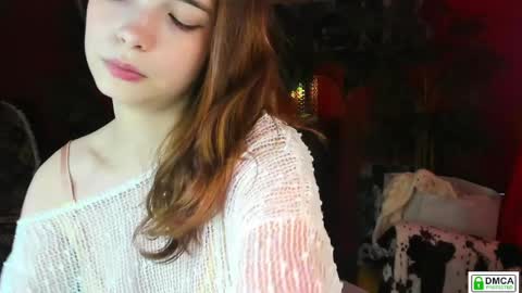 Snapshot of evi_brook chatting on 05/05/26, 04:26 evi_brook online show from 05/05/26, 04:26