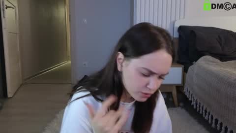 Snapshot of evi_woow chatting on 03/02/25, 11:42 evi_woow online show from 03/02/25, 11:42