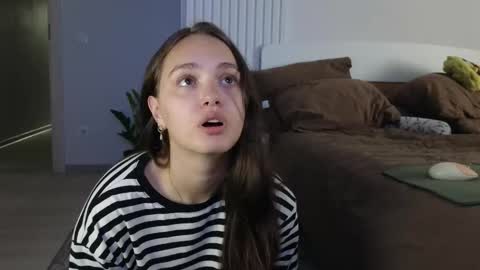 Snapshot of evi_woow chatting on 09/09/25, 08:52 evi_woow online show from 09/09/25, 08:52