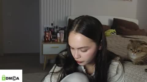 Snapshot of evi_woow chatting on 03/07/26, 08:50 evi_woow online show from 03/07/26, 08:50