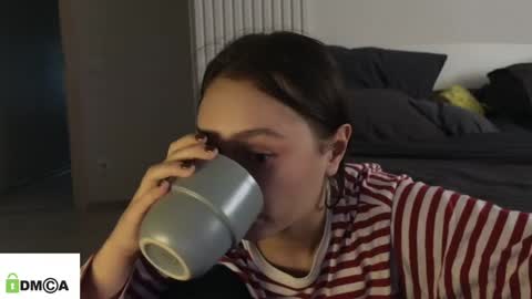 Snapshot of evi_woow chatting on 03/19/26, 10:36 evi_woow online show from 03/19/26, 10:36