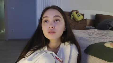 Snapshot of evi_woow chatting on 04/25/26, 08:39 evi_woow online show from 04/25/26, 08:39