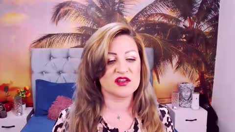 Evia online show from 02/10/26, 01:21