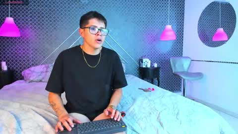 Evie  Denm online show from 02/20/26, 06:19