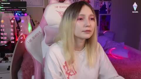 Evie online show from 12/15/24, 11:31