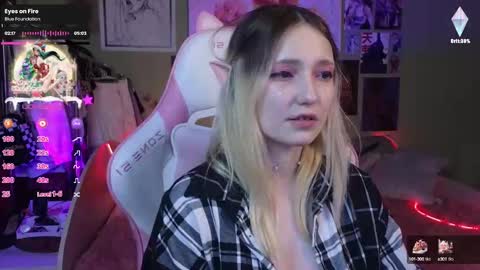 Evie online show from 12/22/24, 04:06