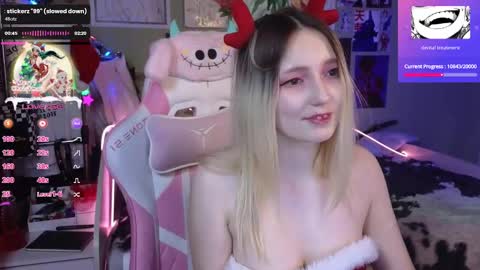 Evie online show from 01/01/25, 12:53