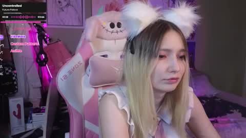 Evie online show from 01/09/25, 02:43