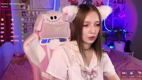 Snapshot of evie_rosen chatting on 05/17/26, 12:34 Evie online show from 05/17/26, 12:34