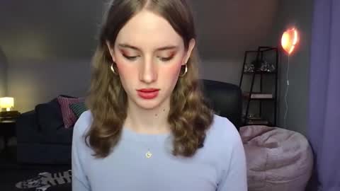 Evie3 online show from 02/20/25, 11:32