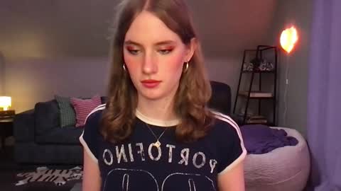 Evie3 online show from 03/02/25, 02:41