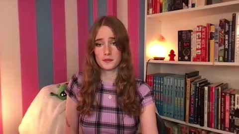 Evie3 online show from 11/05/25, 09:59