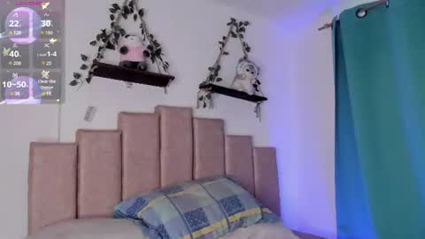 Snapshot of evieh1_ chatting on 06/22/26, 01:08 Ivi Alejandra online show from 06/22/26, 01:08