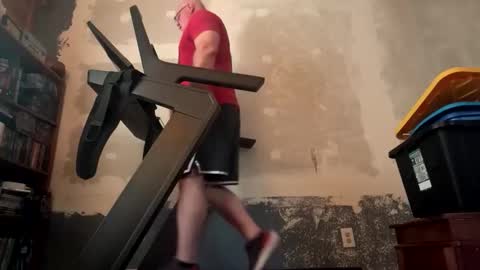 Snapshot of evil06942 chatting on 11/24/25, 11:37 evil06942 online show from 11/24/25, 11:37