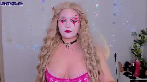 evilla_brill online show from 06/17/26, 11:23