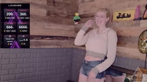 Snapshot of evilvillainess chatting on 01/17/26, 01:05 Vesper - online show from 01/17/26, 01:05