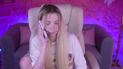 Eva online show from 04/10/26, 08:08