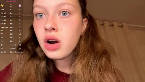 Snapshot of evonnesilvestre chatting on 09/29/25, 03:28 Eva online show from 09/29/25, 03:28